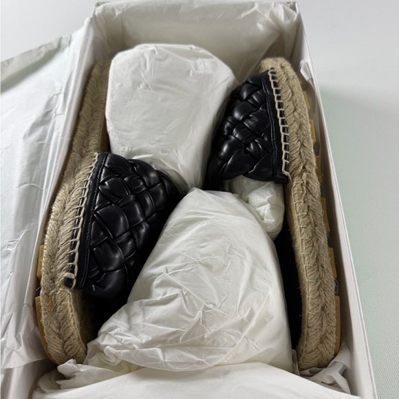 Bottega Veneta Women Jack Flat Sandal Nappa Weaving Foulard Black Sandal - Picture 8 of 10